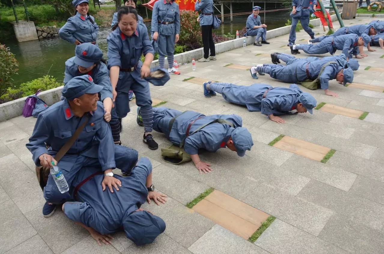 中国井冈山拓展训练基地—永州监狱系统一天团队拓展活动