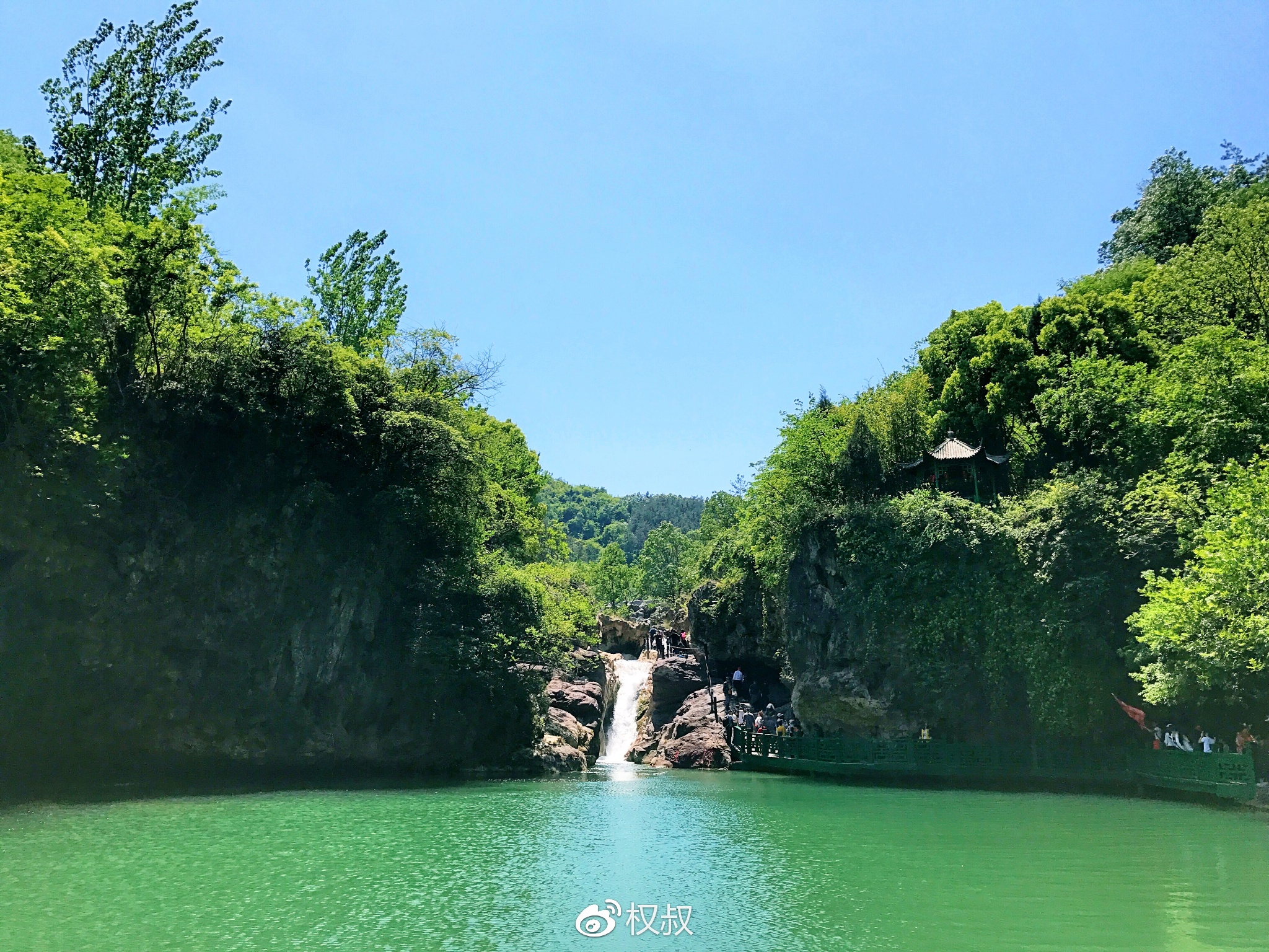 绿林山美人谷图片