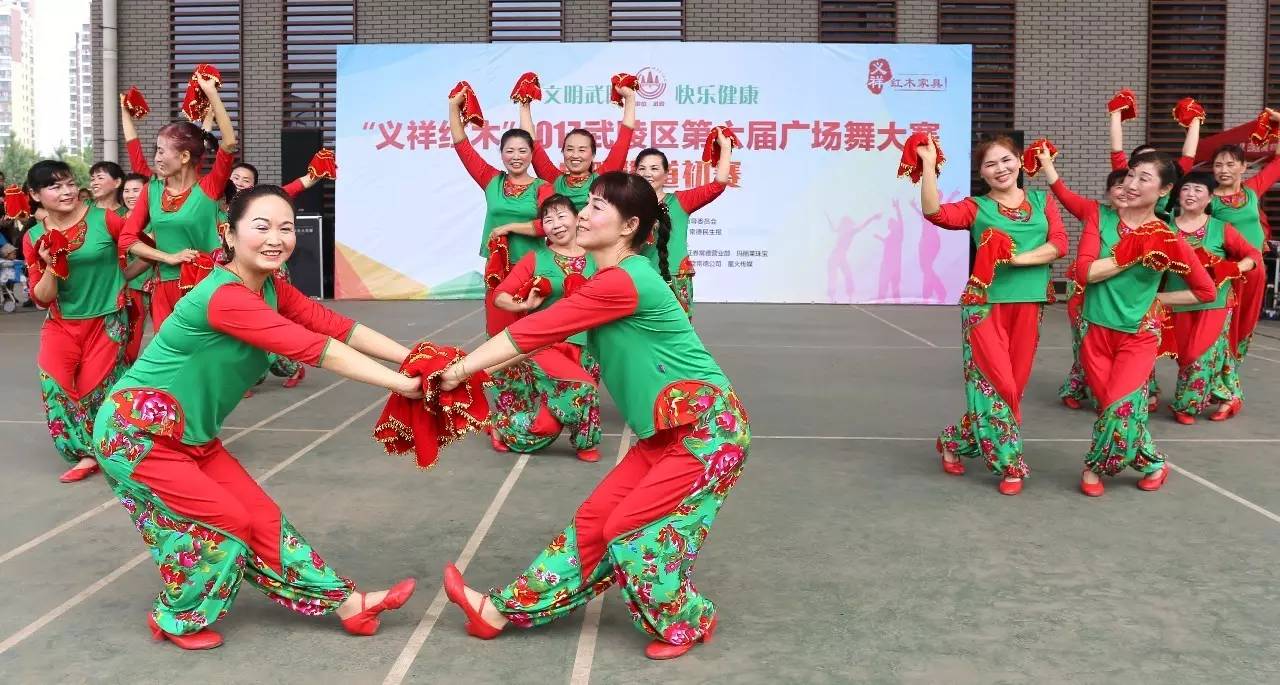 常德丝弦演绎《窨子屋 获观众点赞"这个节目搞得好,古筝弹的好,歌唱