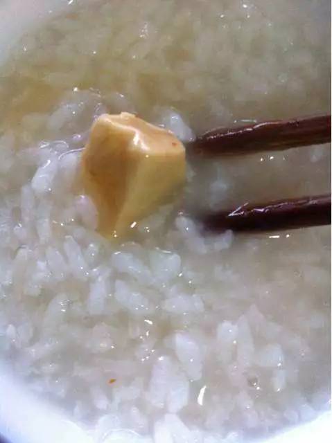 白米饭配腐乳图片图片