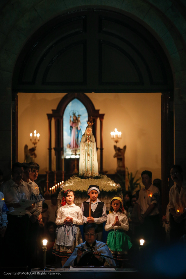 「花地玛圣像巡游」是澳门每年一度的宗教活动,适逢今年是花地玛圣母