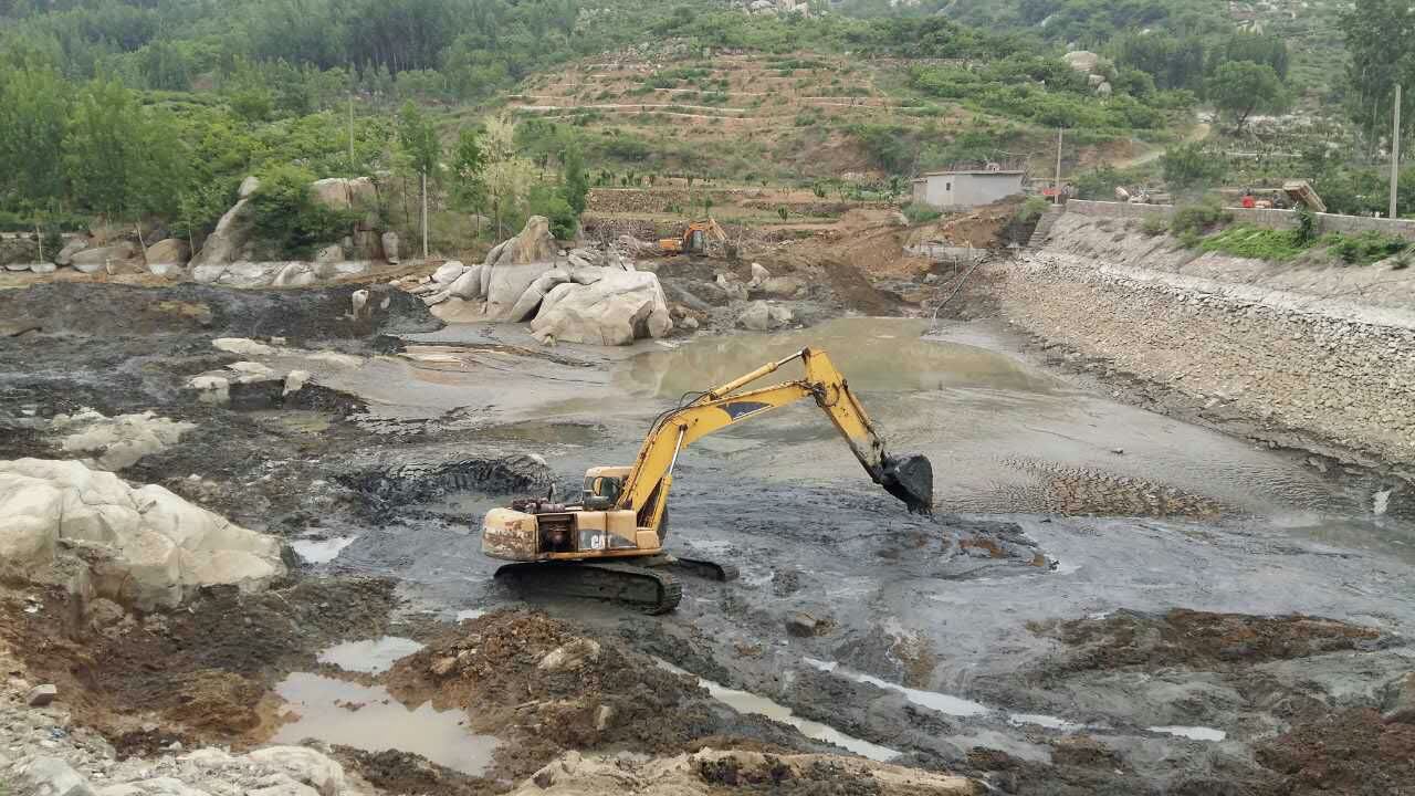 平定县大石门水库清淤图片