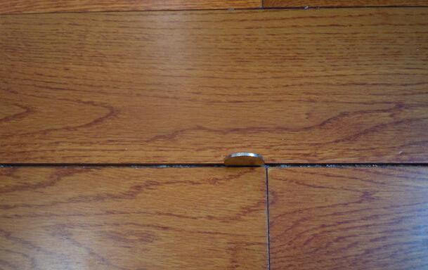 三层实木地板伸缩缝图片