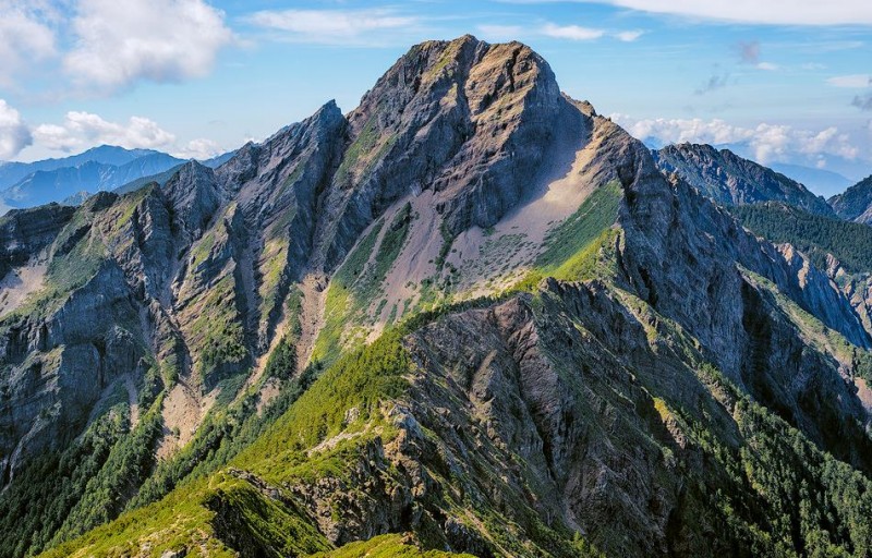 山岭山峰图片