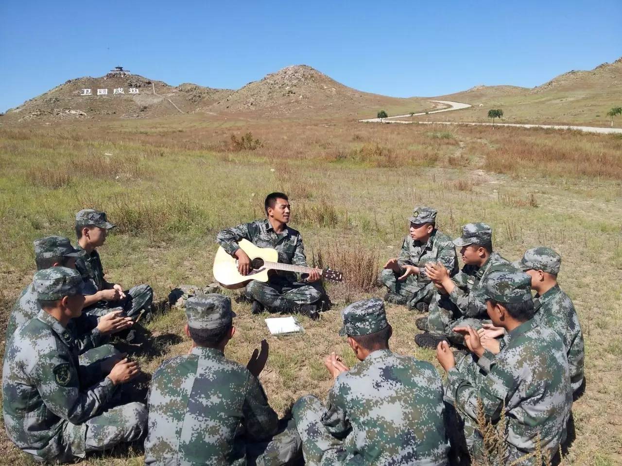 軍旅歌手阿振送你一場與眾不同的演唱會