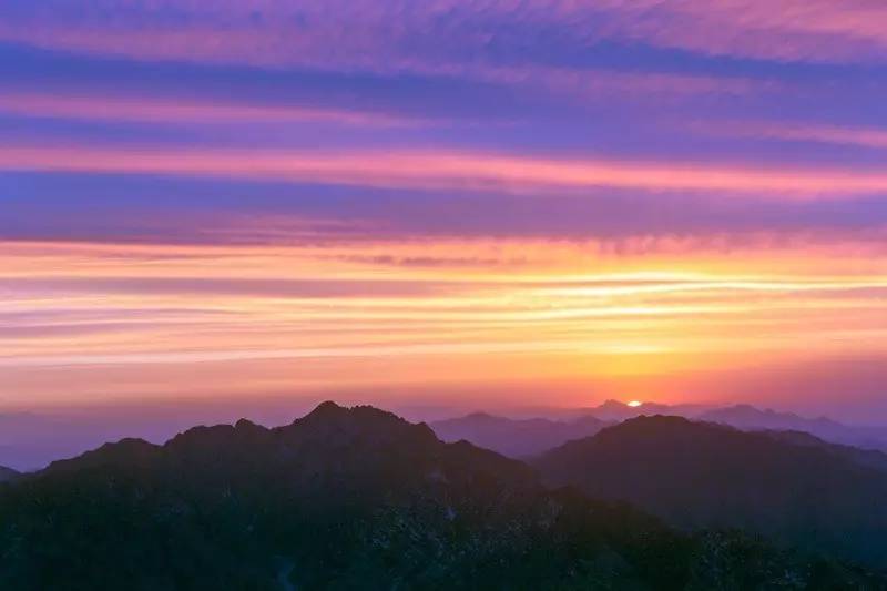 【原创大片赏】攀奇雄险峻 赏虹霓星空 多彩夏日多情白石山