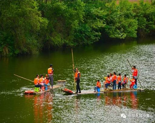 2017年5月中旬,拍摄于阆中市枣碧乡杨家河,模特来自南部县,竹筏免费