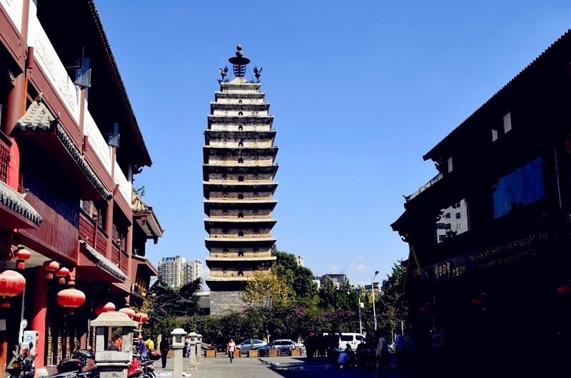 揭秘昆明八景,原來滇池的邊沿在馬街,東寺塔下面有條龍