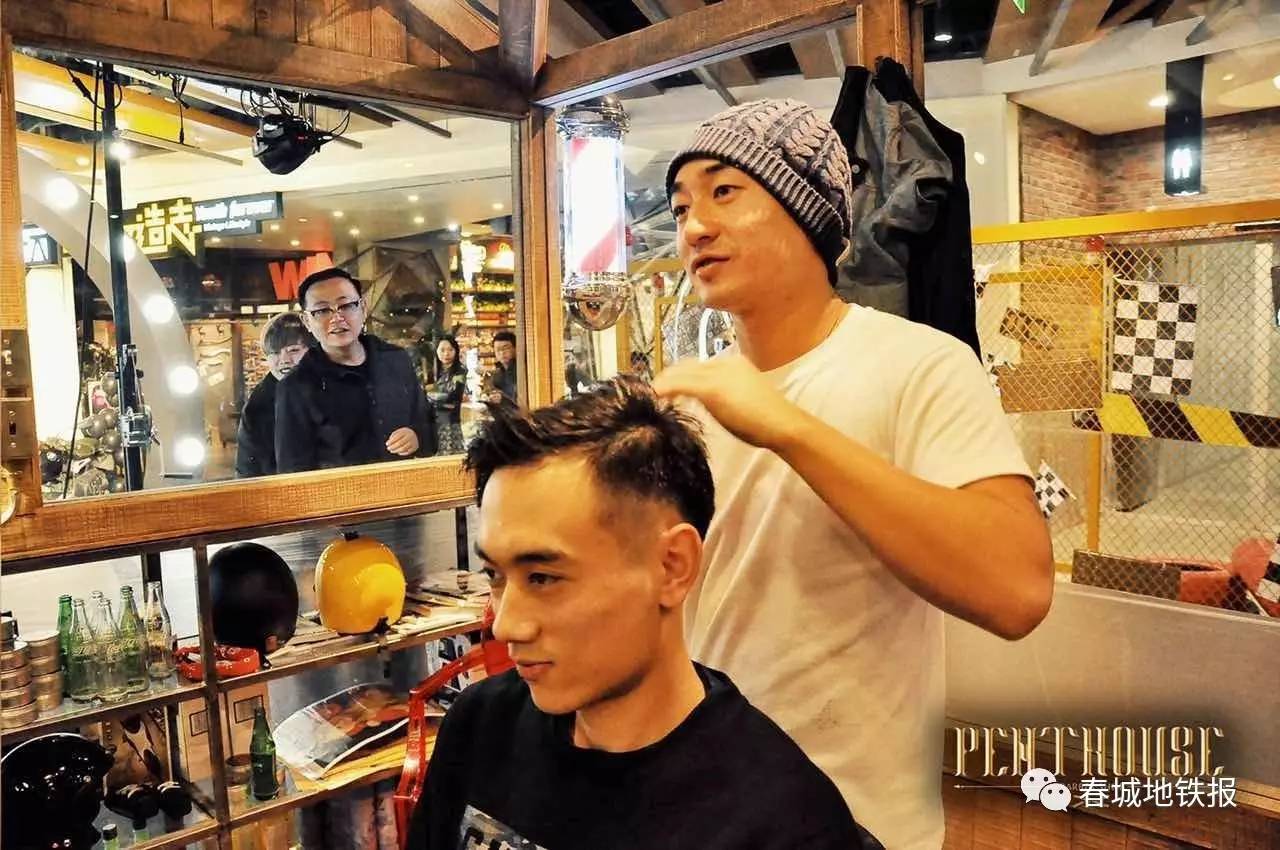 钟爱复古文化和经典油头两个小伙在昆明把barbershop概念变成了现实