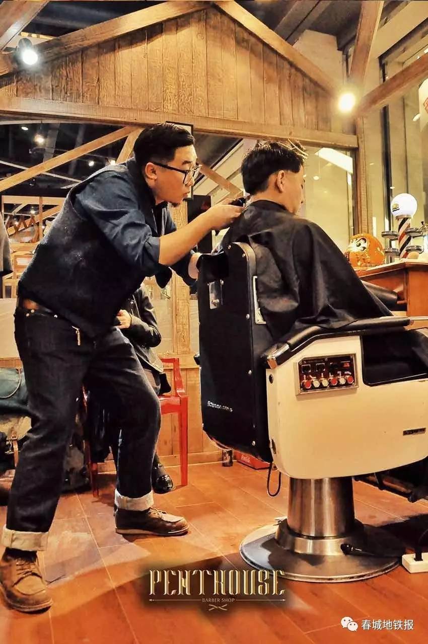 钟爱复古文化和经典油头两个小伙在昆明把barbershop概念变成了现实