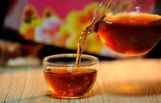 纯度是熟茶发酵工艺精湛与否的重要指标,发酵的环境是否卫生,方法是否