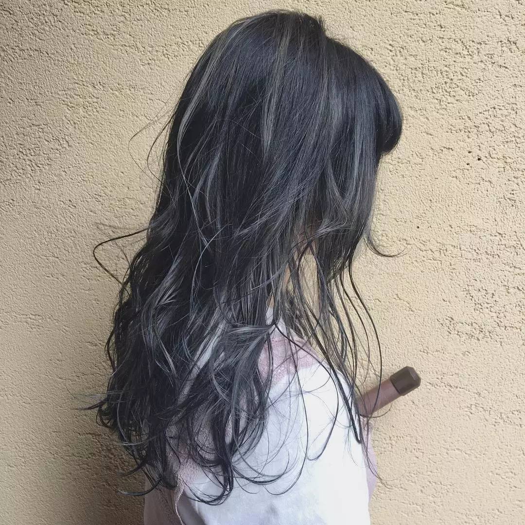 发型自带浪漫仙气的灰紫色发型你要不要试下