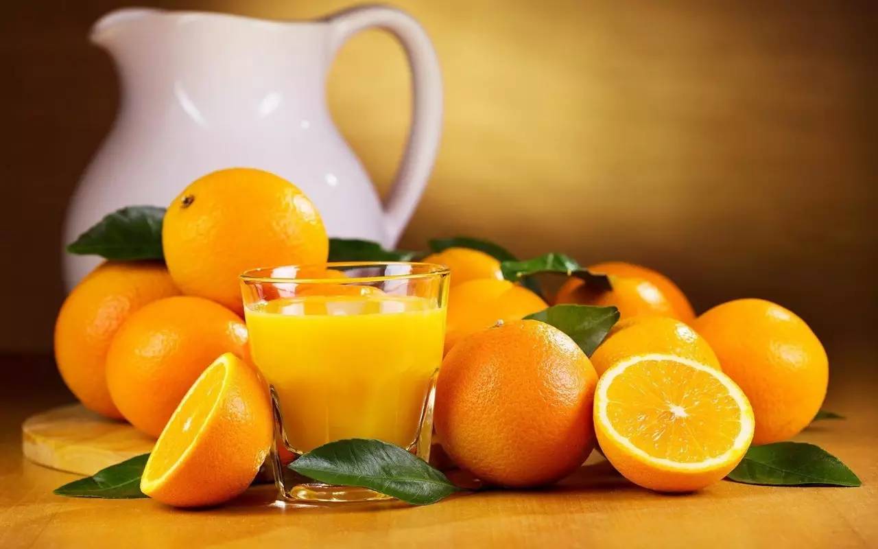 橙子煮水喝有什么功效(橙子煮水喝有什么功效和作用禁忌)