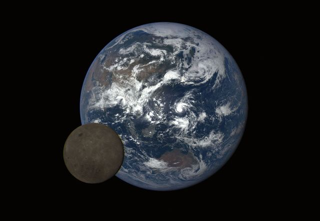 地月合影图片