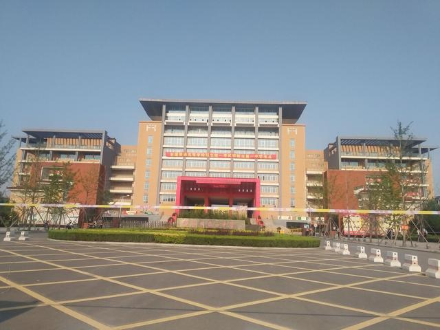 邯郸市第一中学老校区图片