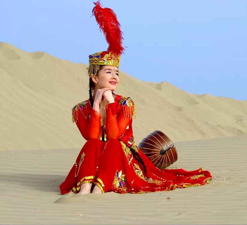实拍新疆喀什的姑娘美如画魅力无穷图
