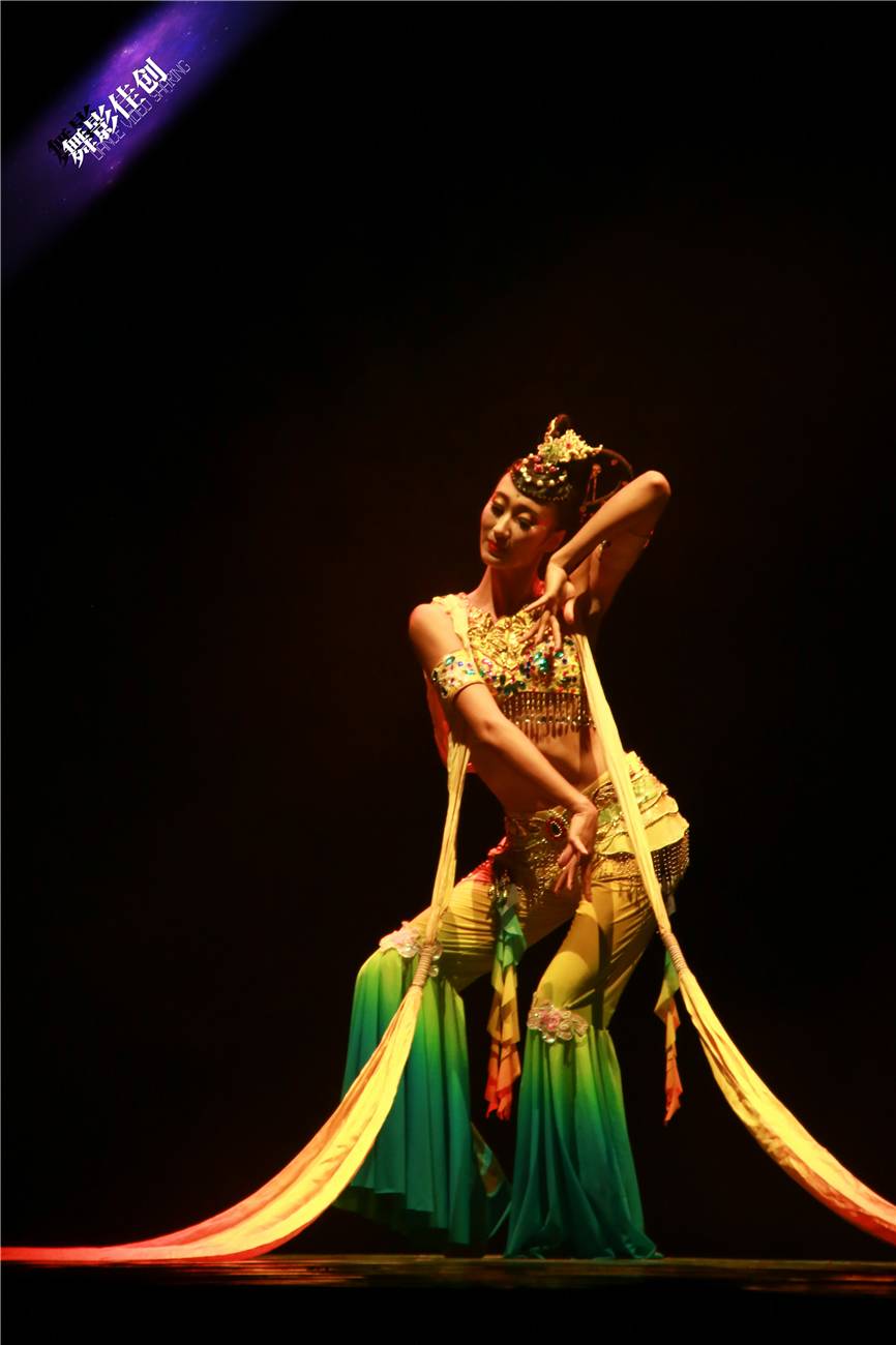 中国舞舞姿图片高清图片