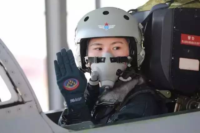 60多年来,先后涌现出第一名女试飞员武秀梅,优秀专机机长汪云,中国