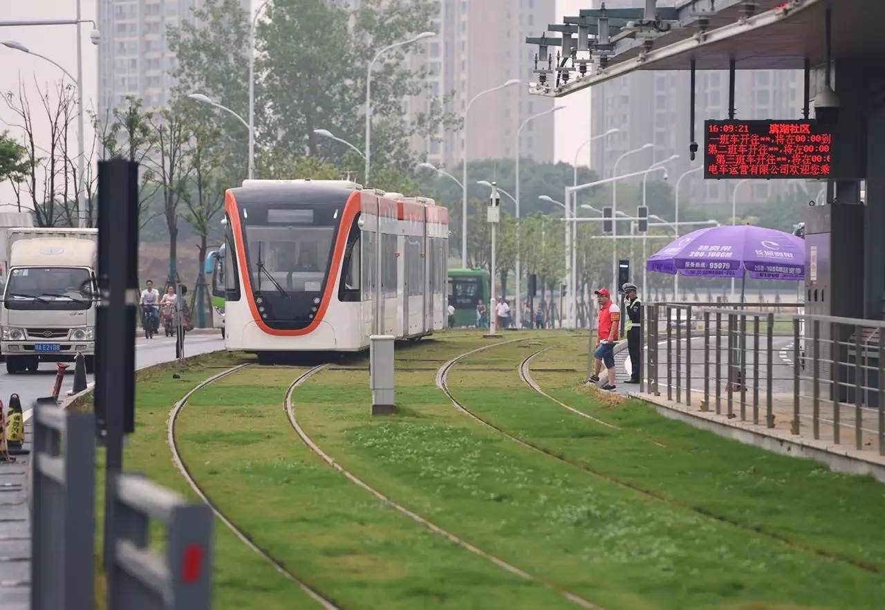 武汉首条有轨电车来了!车都t1线7月28日试运营