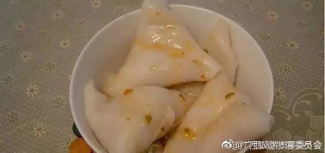 三角粉饺图片