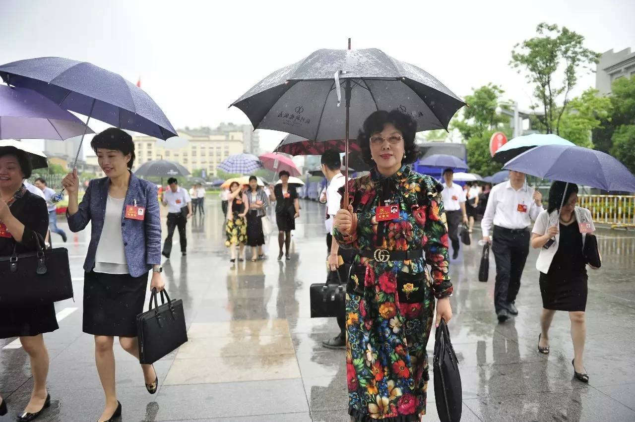 浙江省袁家军的夫人图片