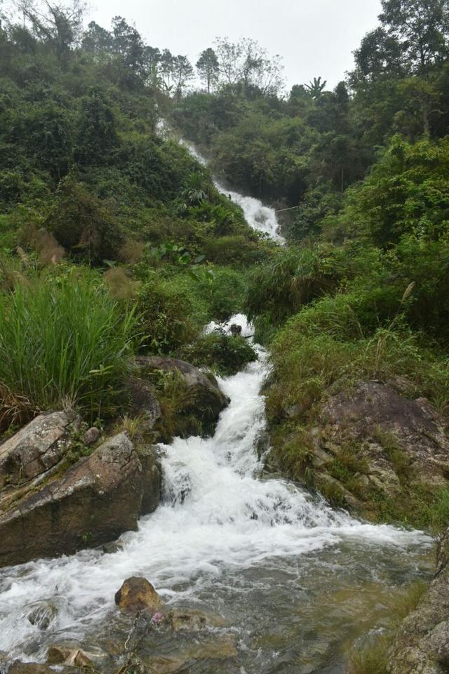 神奇秀美石瓮河奇特的山水怪石