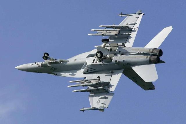 卡塔尔买f15战斗机交保护费,美国为何不出售f35?