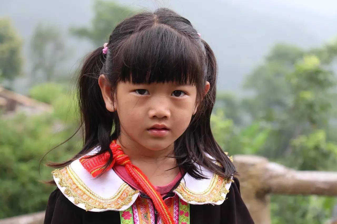 巴瑶族小女孩图片