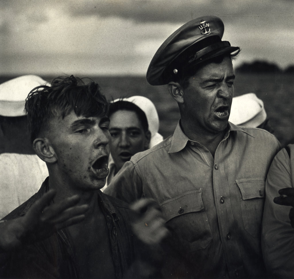 二战老照片记录美国大兵的海上生活