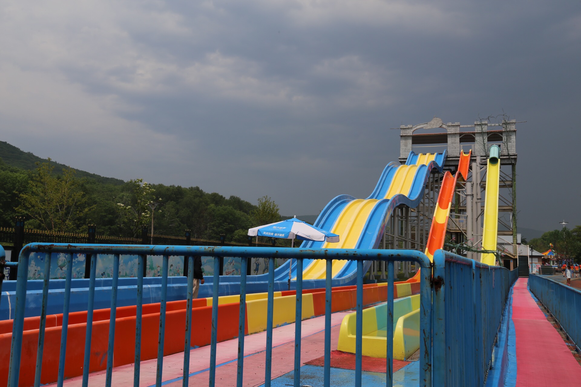 哈尔滨儿童水上乐园图片