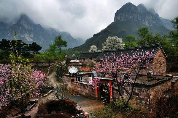 此次新鄉南太行萬仙山,天界山,關山景區入選《中國影像方誌》輝縣篇