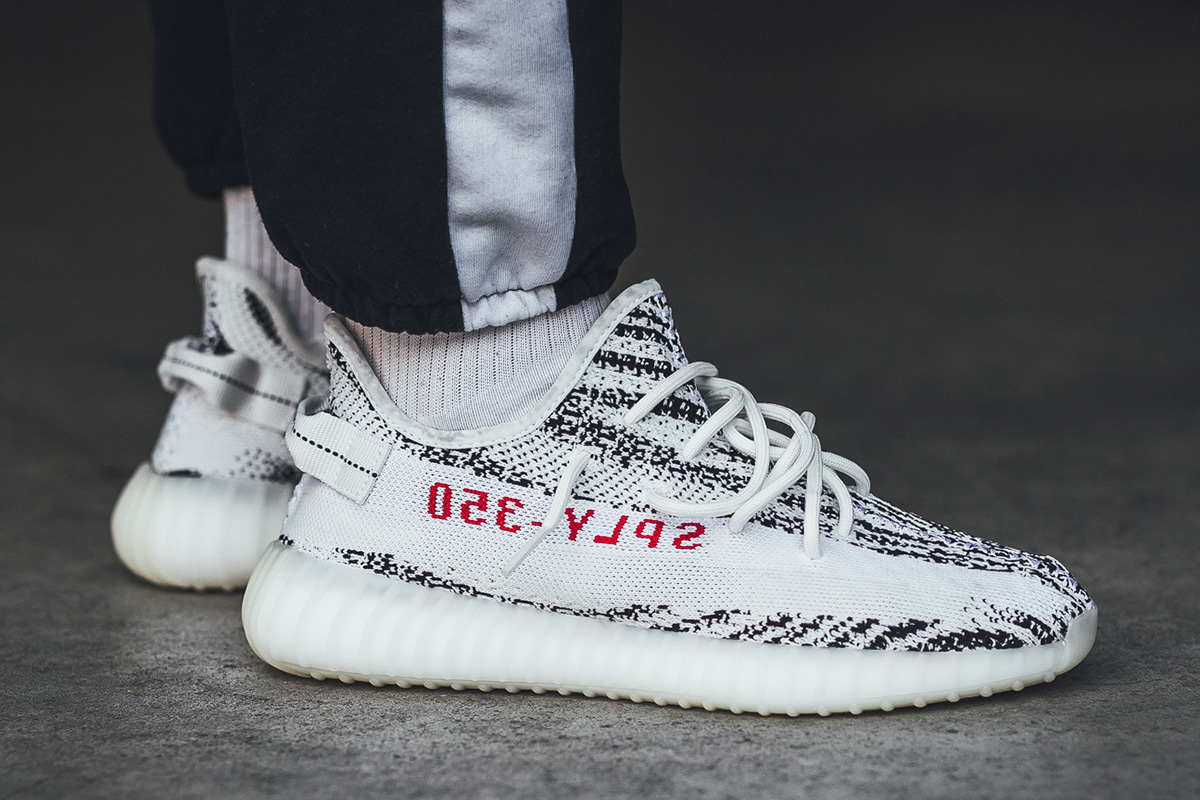 app 上没抢到?你还有机会原价入手白斑马 yeezy 350 boost v2