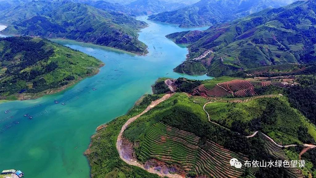 蔗香,坐落在南,北盘江与红水河交汇处,贵州高原里,黔桂交界处独特的低