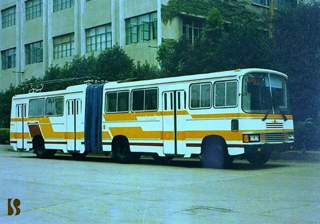 上海公交车老照片图片