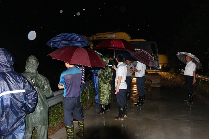 红网零陵区分站7月2日讯(记者 杨志军 眭振华)7月1日,永州持续暴雨大