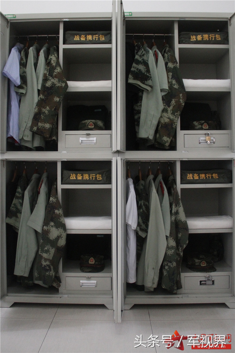 部队衣柜标准图片