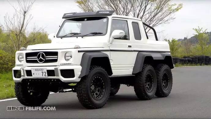 天啦噜日本学生用吉姆尼改装出一台几百万的奔驰g63amg6x6