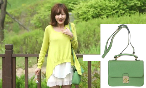 绿色包包与衣服搭配图图片