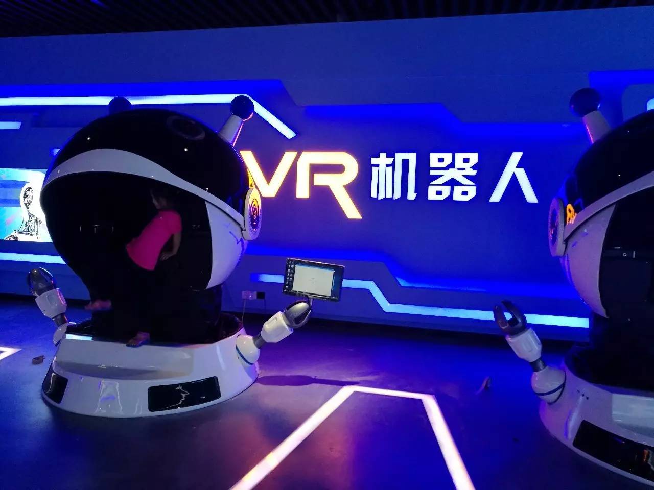 【視頻】引爆vr全新體驗,中國首個大型vr主題教育體驗館來了