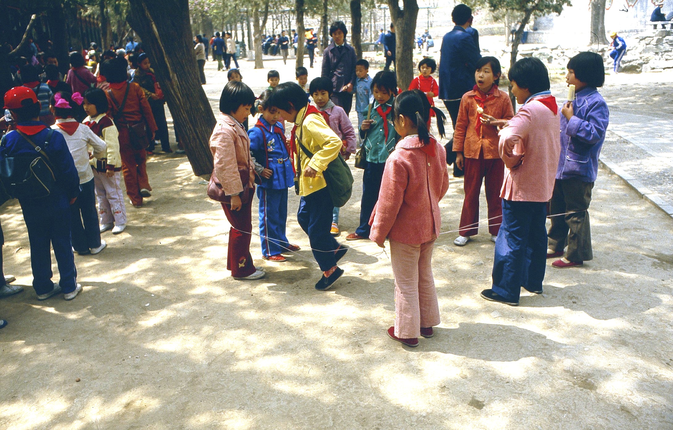 80年代孩子生活的图片图片