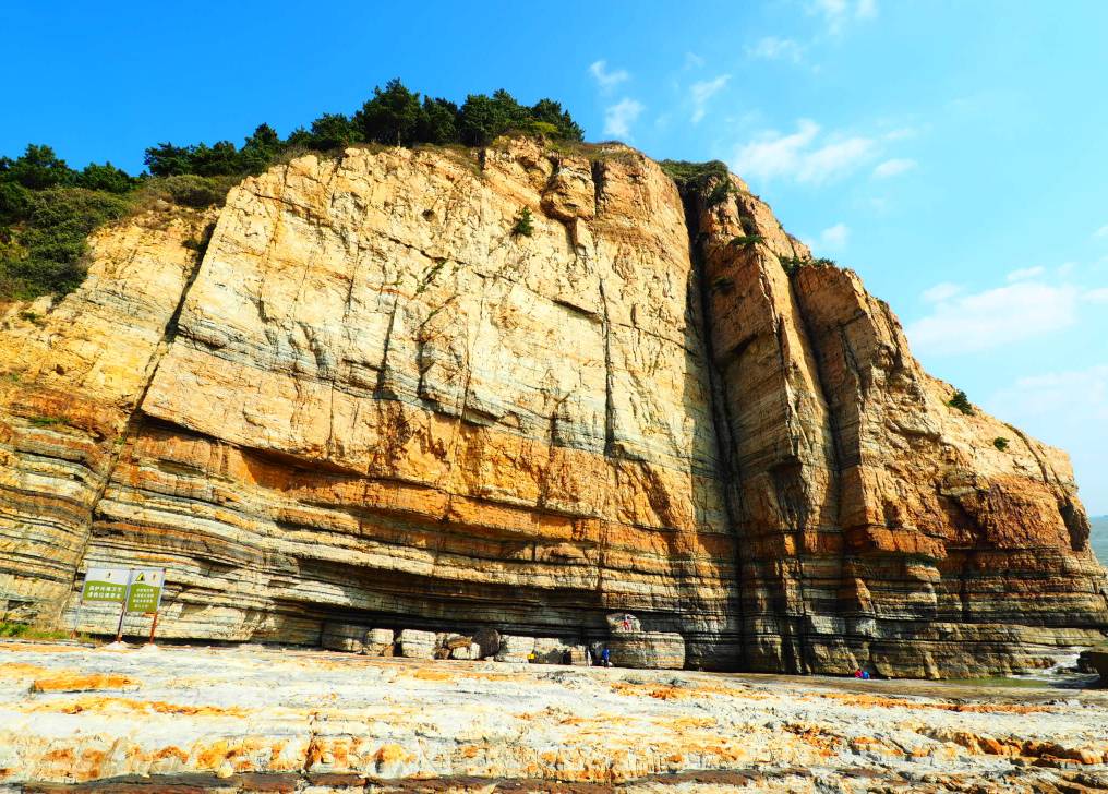 全域旅游在崂山丨崂山头前八仙墩,只有仙迹不见仙.