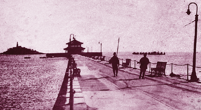 1939年的青岛,日军入城一周年纪念海军阅兵式历史照片