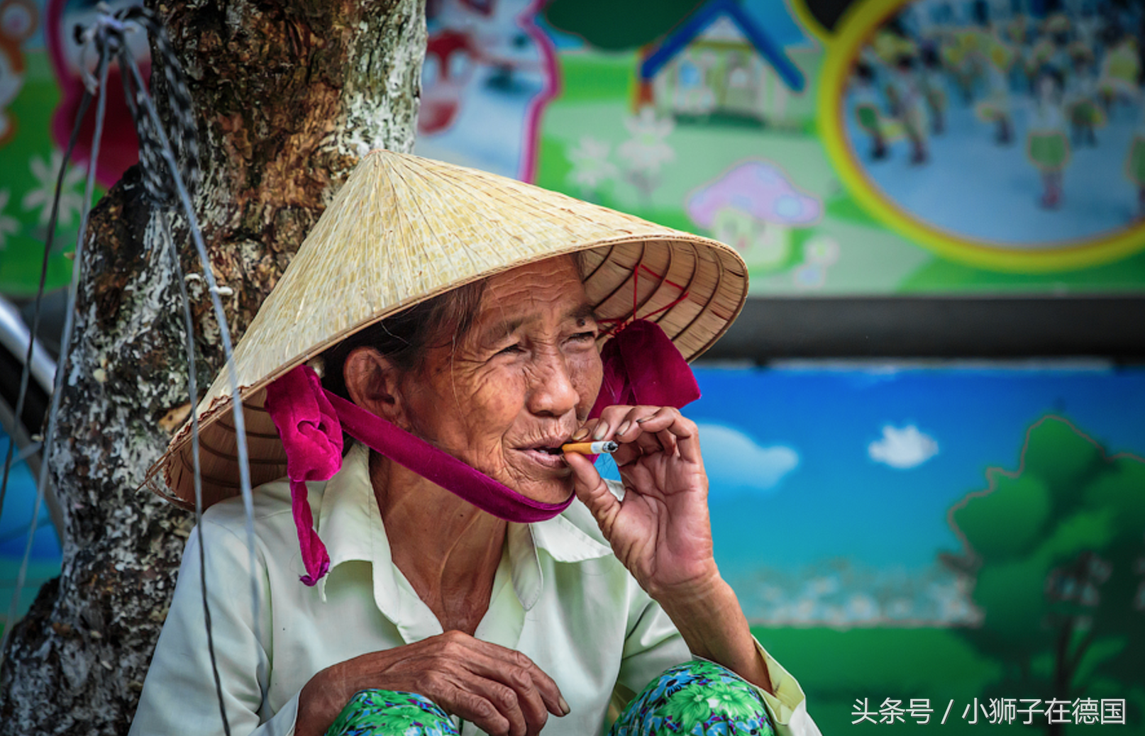 实拍:我在越南遇到的吸烟老人