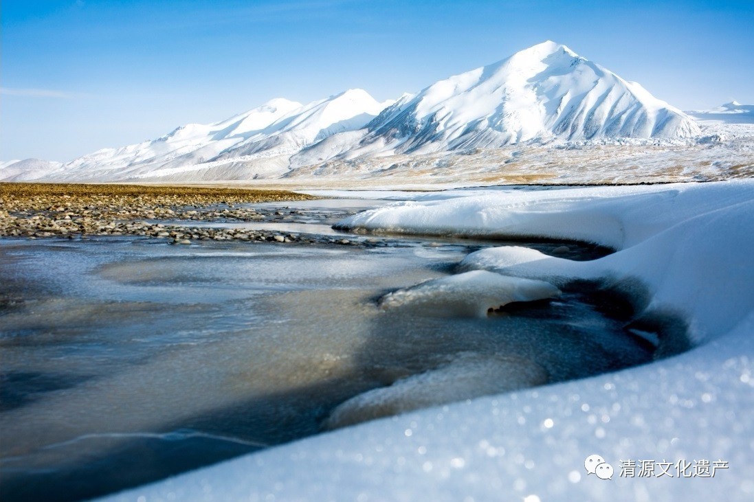 图/布喀达坂峰和小太阳湖图/玉虚峰雪山及新生湖湿地青海可可西里位于