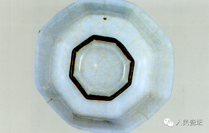 宋元瓷器底足的特征图片