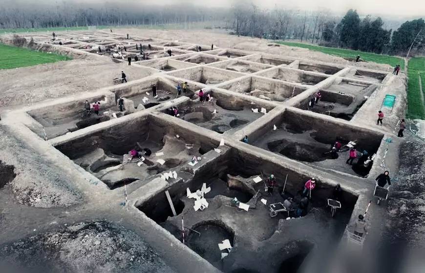 河南新砦遗址出土3800年前彩绘陶鸟或见证东夷乱夏