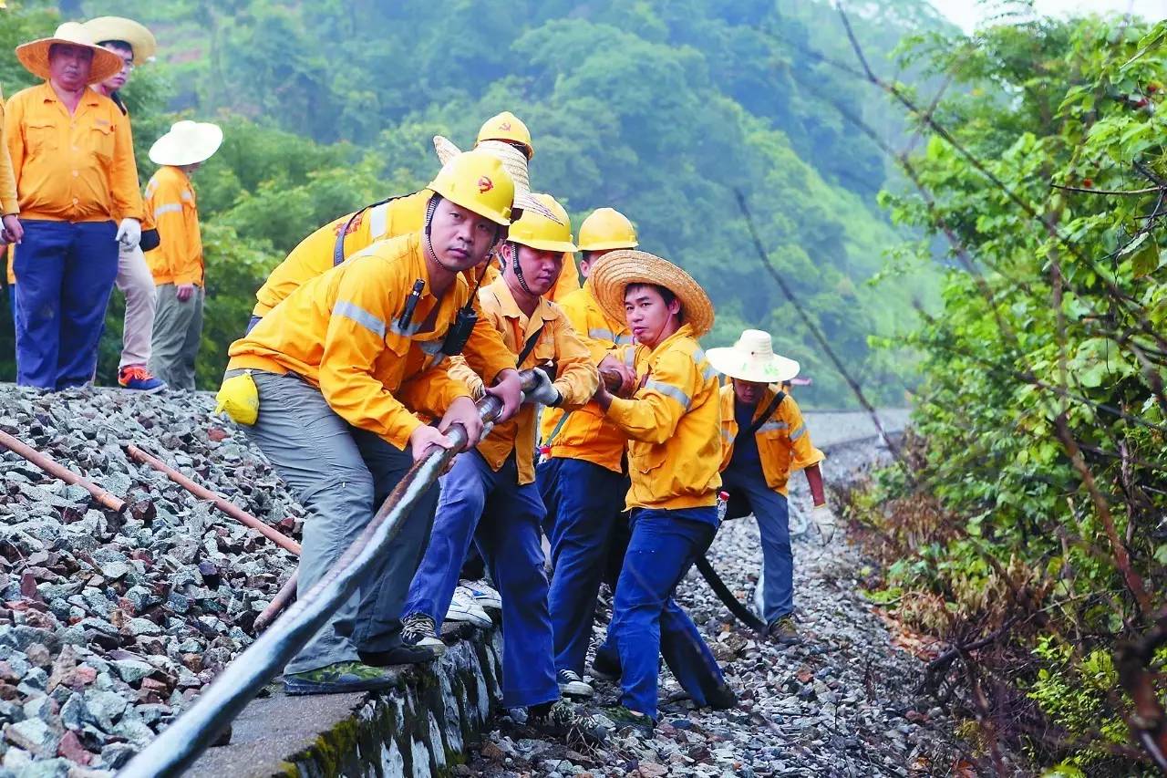 【现场新闻】这场硬仗,见证着团结与担当