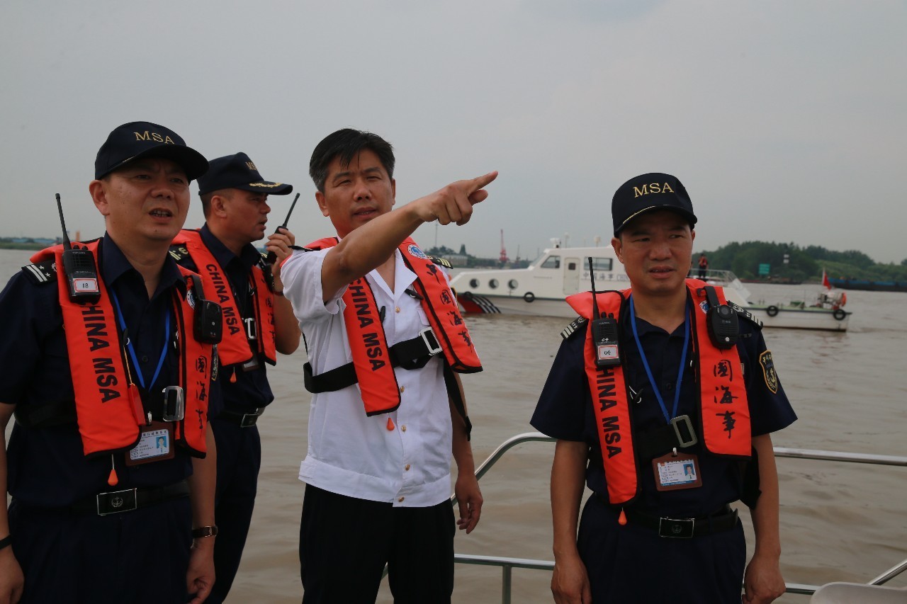 有力保障了长江最危险地段之一的六圩河口及尹公洲"老虎口"的安全