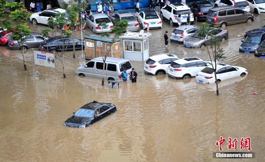 梦见发大水被淹 洪水导致车辆被淹保险是否全额赔