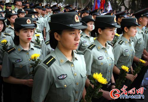 白求恩医务士官学校推进军民融合深度发展